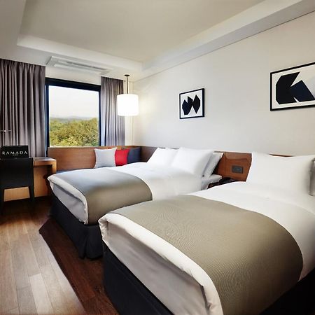 Ramada By Wyndham Gunsan Hotel Exterior photo