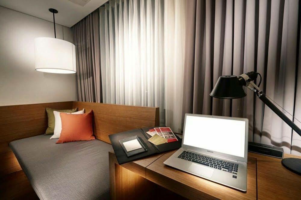 Ramada By Wyndham Gunsan Hotel Exterior photo